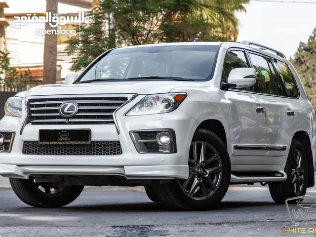 Lexus Lx570s 2015 السيارة وارد الشركة و قطعت مسافة 150,000 كيلو متر