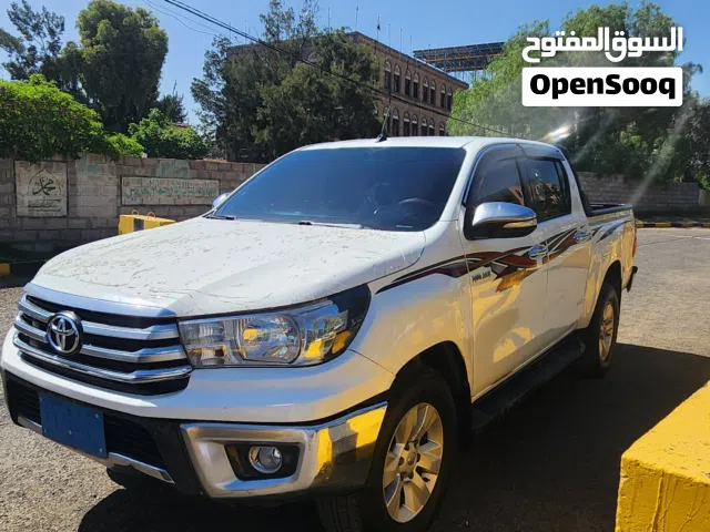 2016 Toyota Hilux GLX