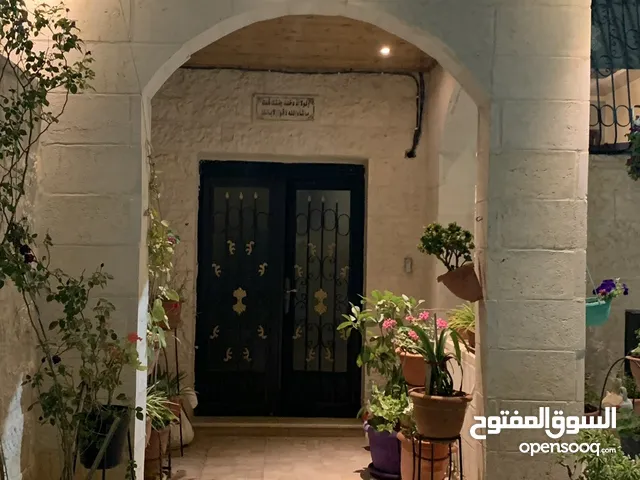 170 m2 5 Bedrooms Apartments for Rent in Irbid Al Husn