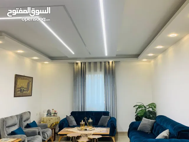 شقه للبيع قرب عين منجد قيادة الشرطه