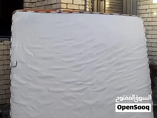 دوشك نفرين نظيف للبيع