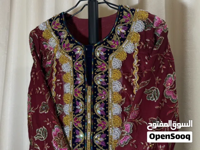 لبس عماني تقليدي للإيجار
