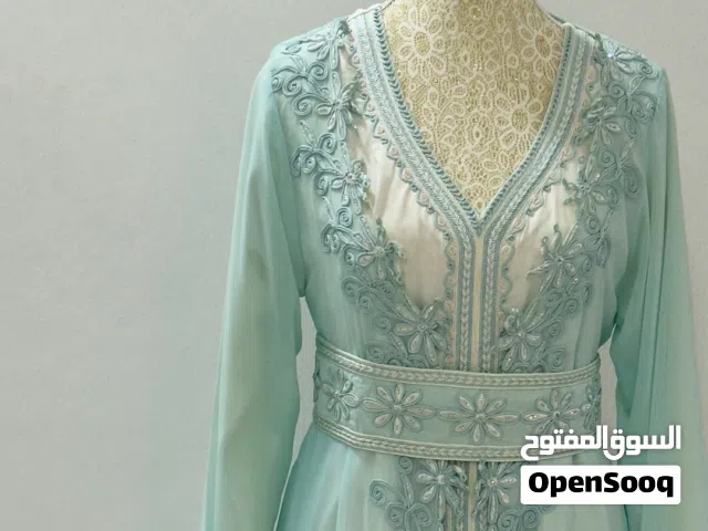 مغربي شغل خيايط الشارقة