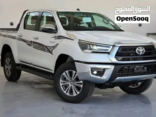 2025 Toyota Hilux GLX