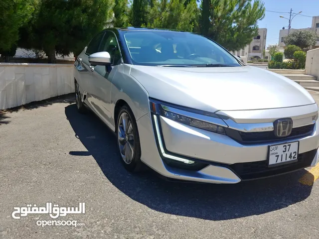 honda clarity touring hybrid plugin 2018