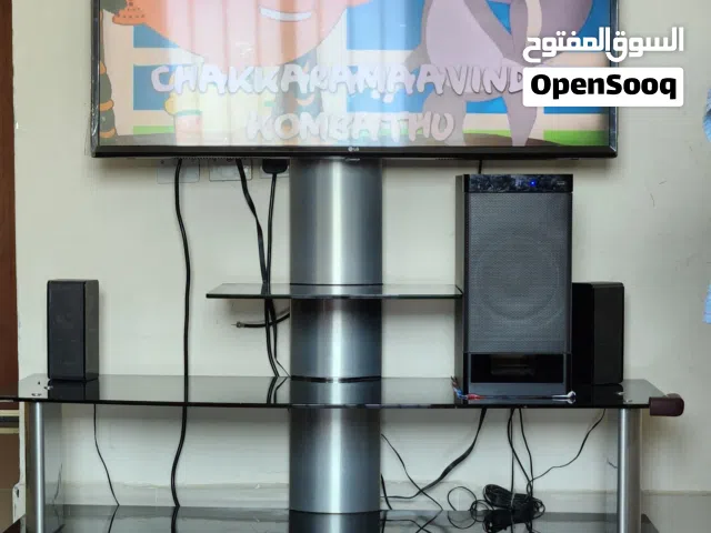 3 layer TV Stand Glass Cabinet like new At Throwaway Price 19kd only.