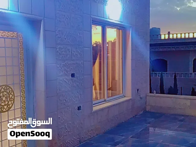 180 m2 4 Bedrooms Townhouse for Sale in Mafraq Al-Hamra