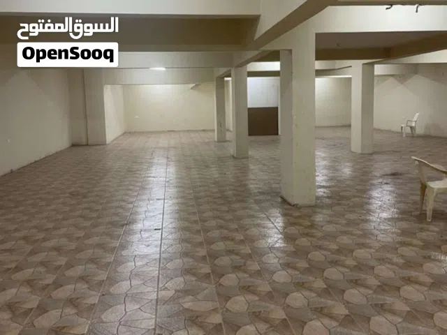 مخزن للإيجار