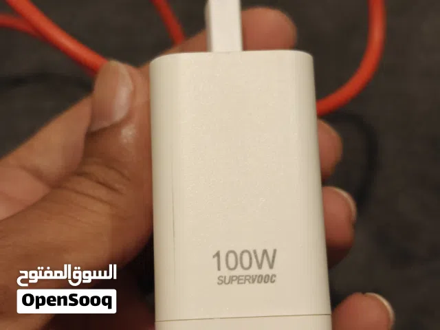 oneplus 100 watts supervooc charger it supports to oppo realme oneplus only