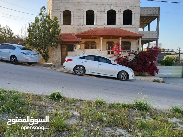 شقة بناء عظم مميزة للبيع طابق ثاني و ثالث وسطح بمساحات 240م مع ترسات....البيع منفصل أو كلي من المالك