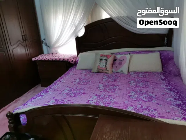 غرفه نوم بحاله ممتازه