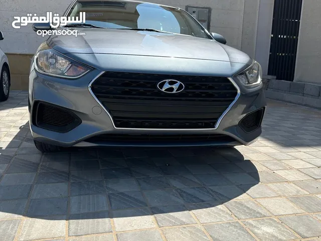 هيونداي أكسنت وارد أمريكي موديل 2018 بدون حادث بدون صبغ ماشي 95012 ميل 1600cc. 1.6 ماكينة