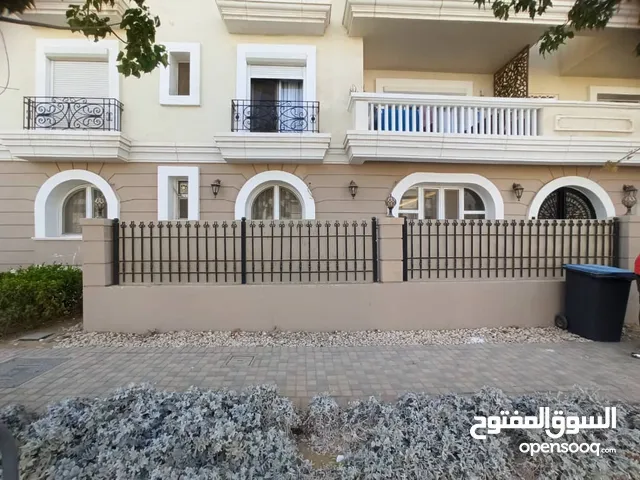 شقة جديدة بالحديقة للايجار في كومباوند هايدبارك التجمع الخامس - سوبرلوكس.. يمتنع الوسطاء العقاريين