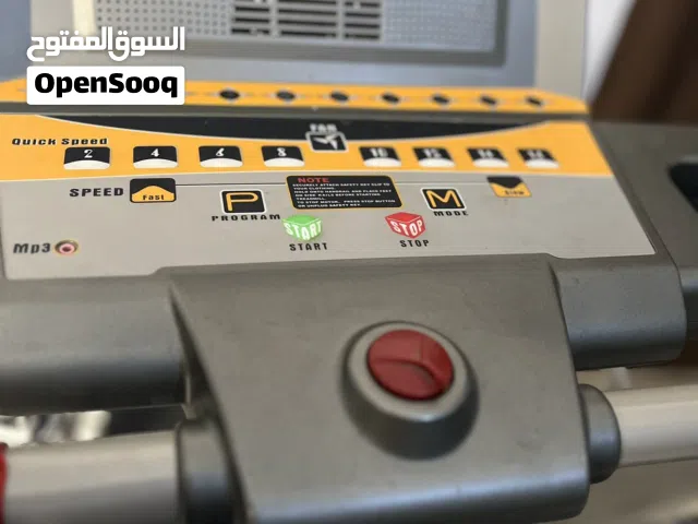 سير رياضي الصنع الماني يحمل وزن 120 k