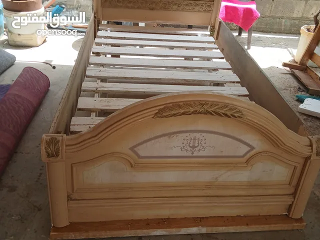 تخت مجوز وتحت مفرد بدي ابيعهم