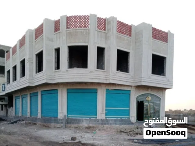 عماره عرررطه  للبيع الموقع في دارسل قريبه للخط وسوق وكل الخدمات متوفره وحي مرغوب