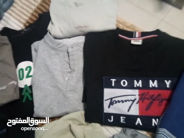 T-Shirts Tops & Shirts in Ajman