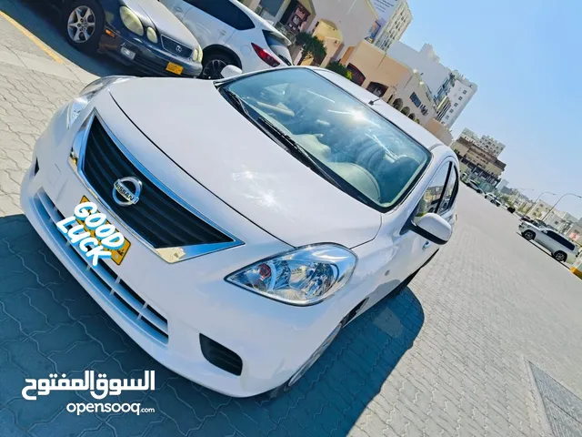 Nissan Sunny 2013