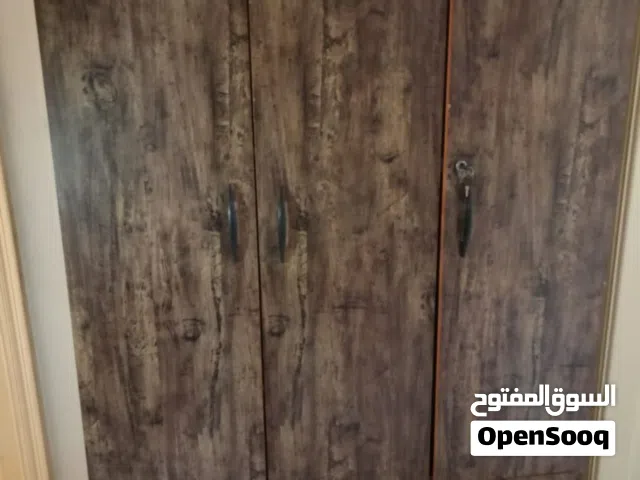 خزانة ملابس