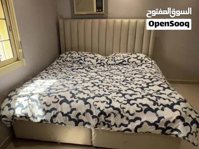 سرير كينج للبيع