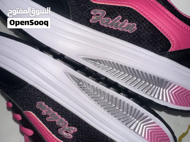 New shoes - unworn - female