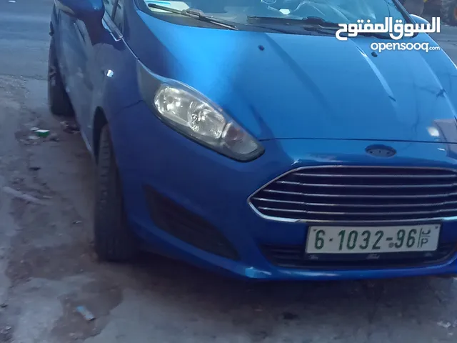 للبيع فورد فيستا جير عادي