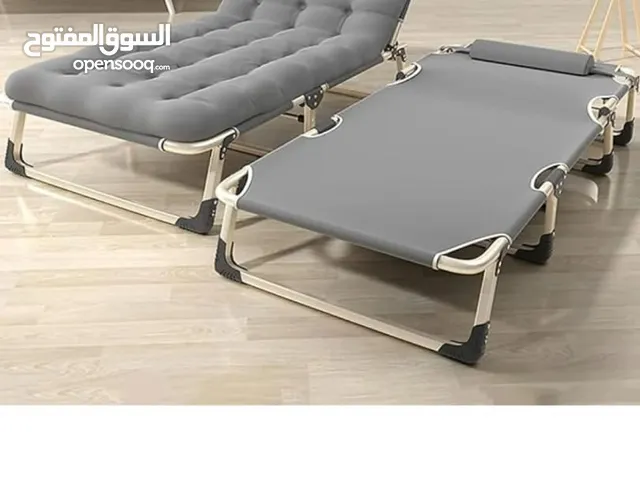 سرير قابل للطي ينفع للتخيم او المنزل