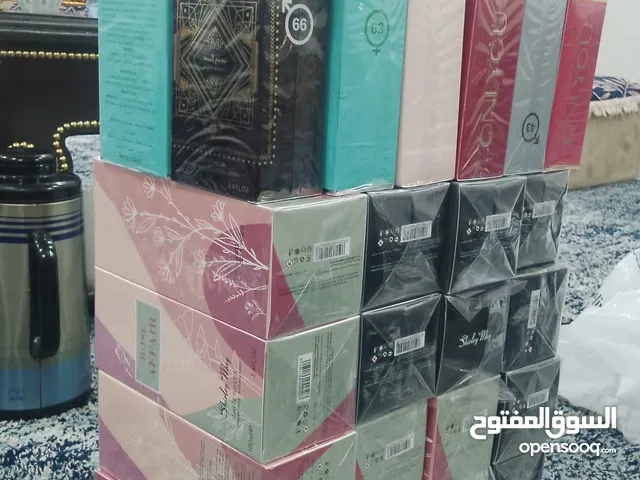 عطور إماراتية ثبات 6 ساعات بسعر مناسب