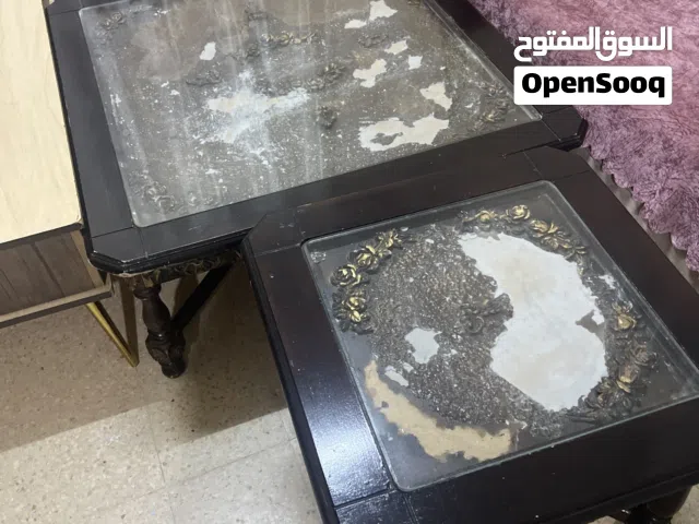 طقم طاولات وطاولة وسط