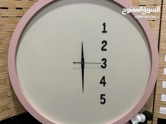 ساعة حائط خشبية Wall clock