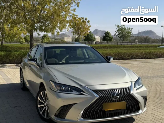 Used Lexus ES in Al Dakhiliya