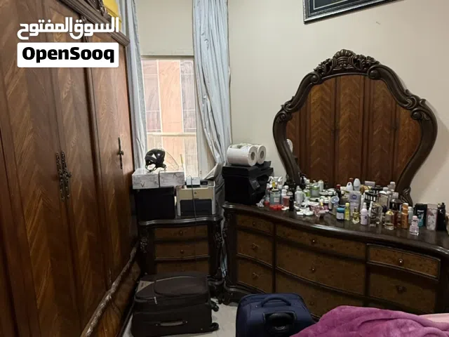 غرفة نوم كامله للبيع سرير 2x2 دولاب 6 ابوال تسريحه 2كومدينو