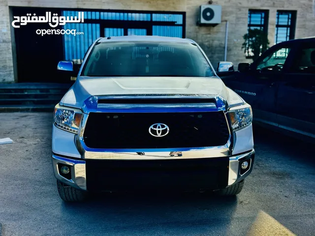 Toyota Tundra 2015 in Benghazi