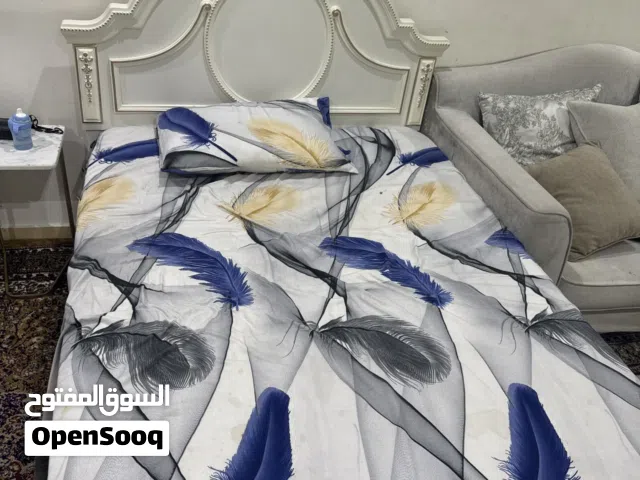 سرير كبير و مريح استعمال شهرين فقط