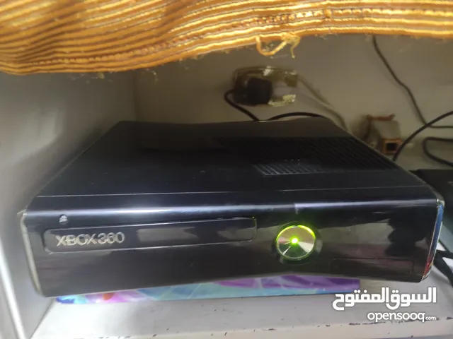 اكس بوكس كامل للبيع معدل هارد 320جيجا 2دراع معاه اكتر من 50اسطوانه