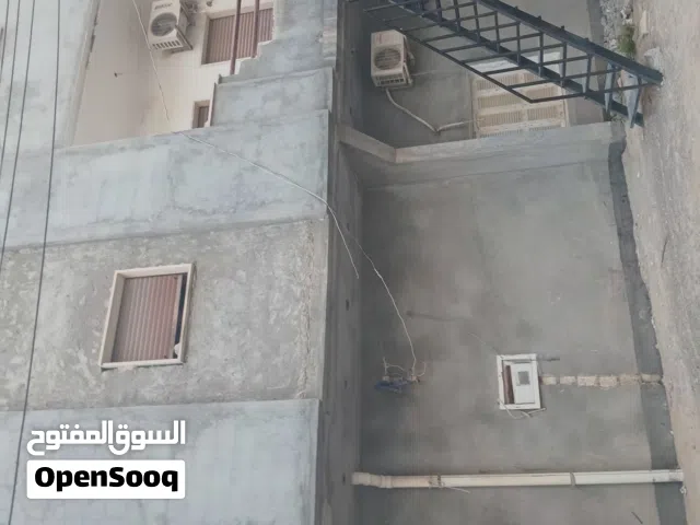 دروج حديد خارجى عمره 5أشهر