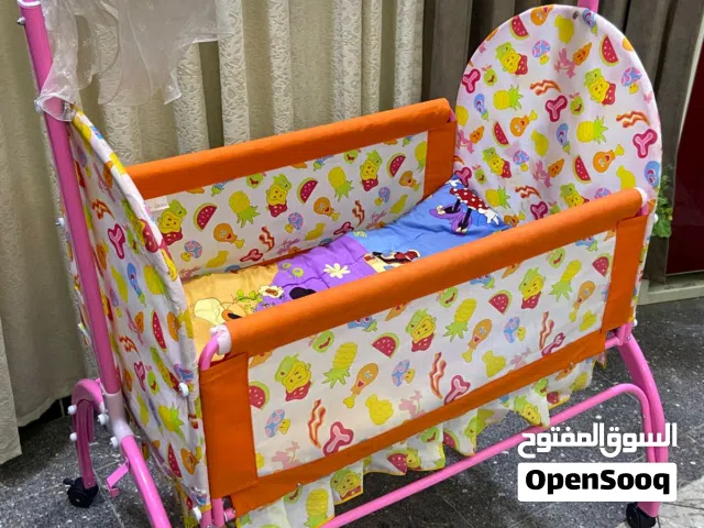 كاروك طفل ..نوعية جيدة ..كامل مابيه اي نقص