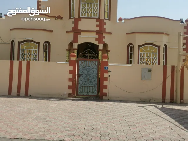 400m2 5 Bedrooms Townhouse for Sale in Muscat Quriyat