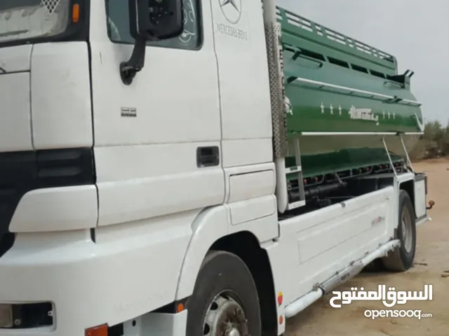 Tractor Unit Mercedes Benz 1997 in Amman