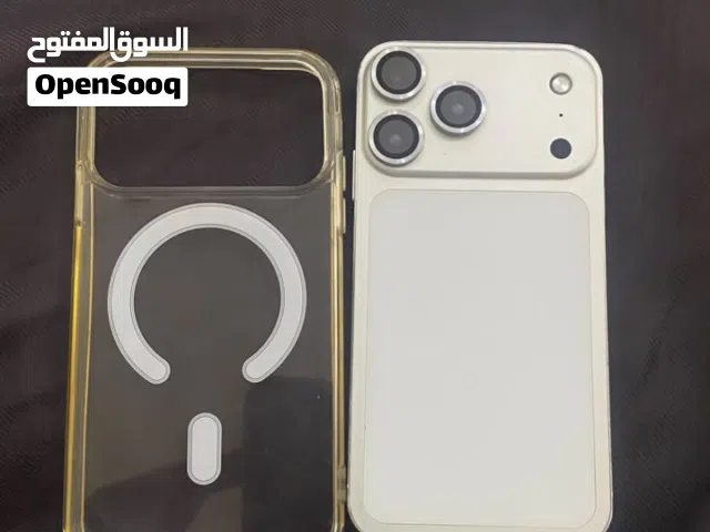 Apple iPhone 11 128 GB in Al Dhahirah