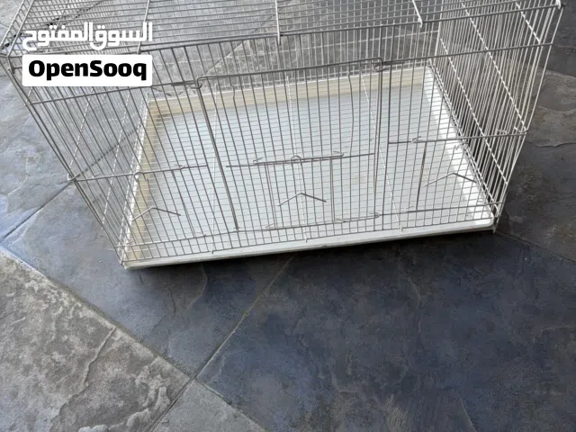 قفص كبير استخدام بسيط نظيف جداً