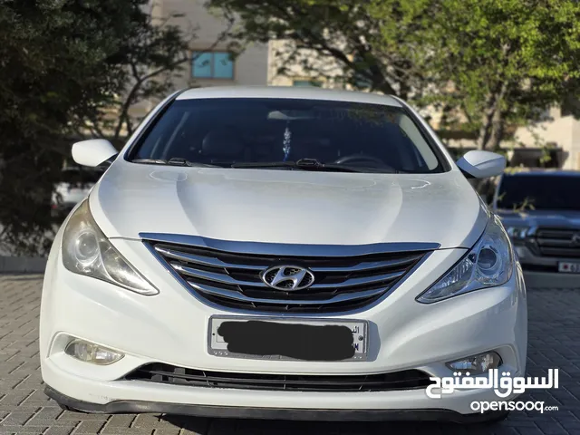 Hyundai Sonata 2011 for sale Excellent condition and well maintained.