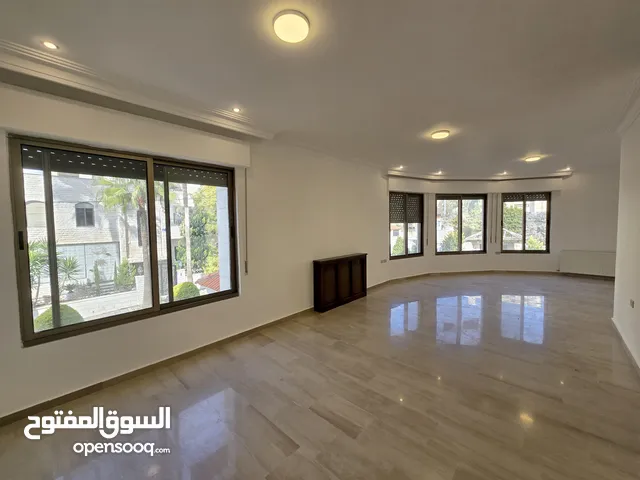 240 m2 4 Bedrooms Apartments for Sale in Amman Deir Ghbar