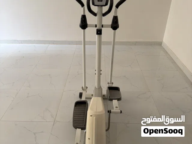 للبيع سير دراجة رياضية بحالة جيدة جدًا