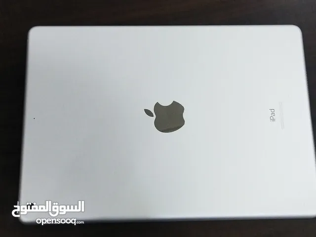 Apple iPad 128 GB in Northern Governorate
