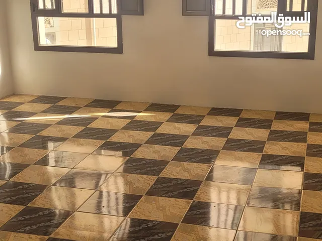 ثلاث شقق متنوعه للايجار في حده
