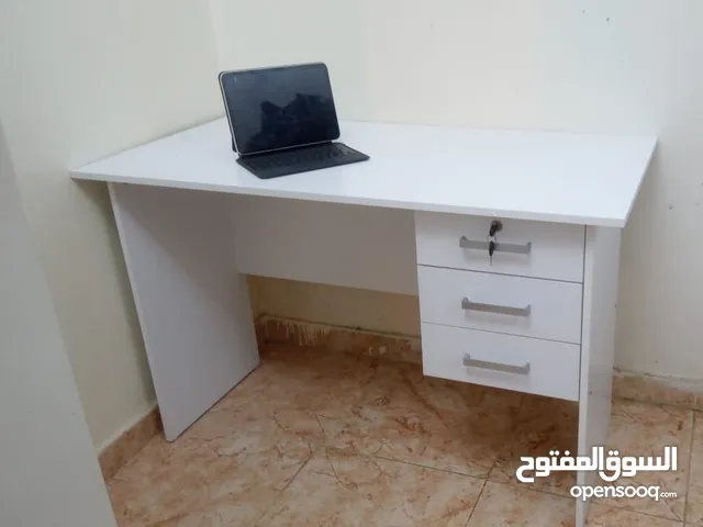 Office Table Medium 25 Large T 60 - 100