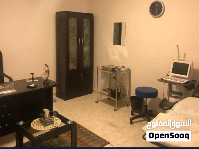 فرصة شقة إدارية لعمل أنشطة تجارية مثل عيادة او معمل او مكتب او ستديو تصوير او كوافير أو اتيلية و
