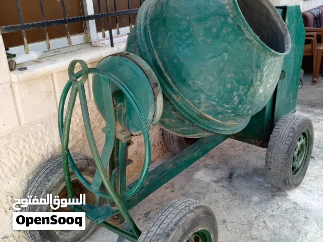 خلاطة باطون ديزل بحالة الوكاله للبيع