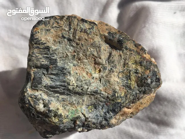 احجار معاذن نفيسة